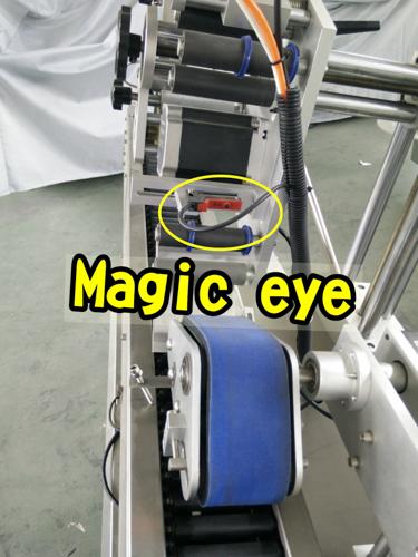 Velika brzina Delta servo etiketa za označavanje bočice vozača motora za male okrugle boce