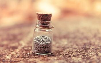 Brza SUS304 ekonomična automatska mašina za etiketiranje bočica i bočica za ljepilo za naljepnice