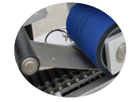 Mašina za etiketiranje male bočice s dvoslojnom naljepnicom s certifikatom od 10 ml