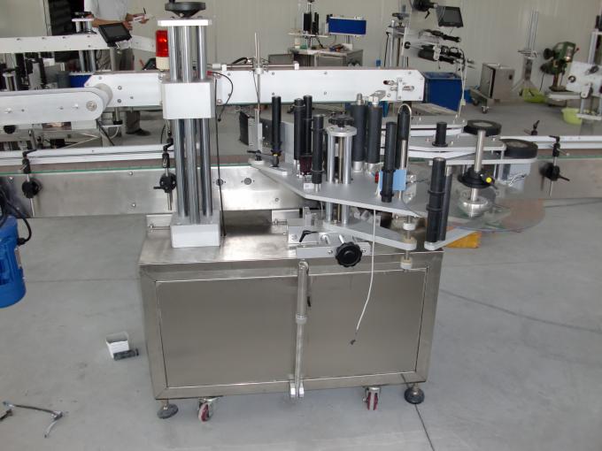 Plastične i staklene boce PLC upravljaju automatskim dvostranim servo motorom za označavanje naljepnica