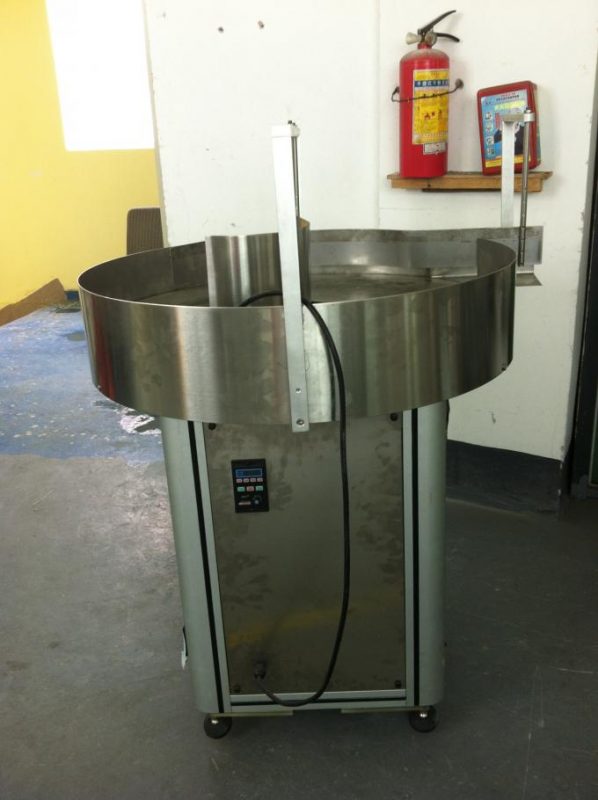 Potpuno automatska oprema za nanošenje samoljepljivih etiketa dvostrana