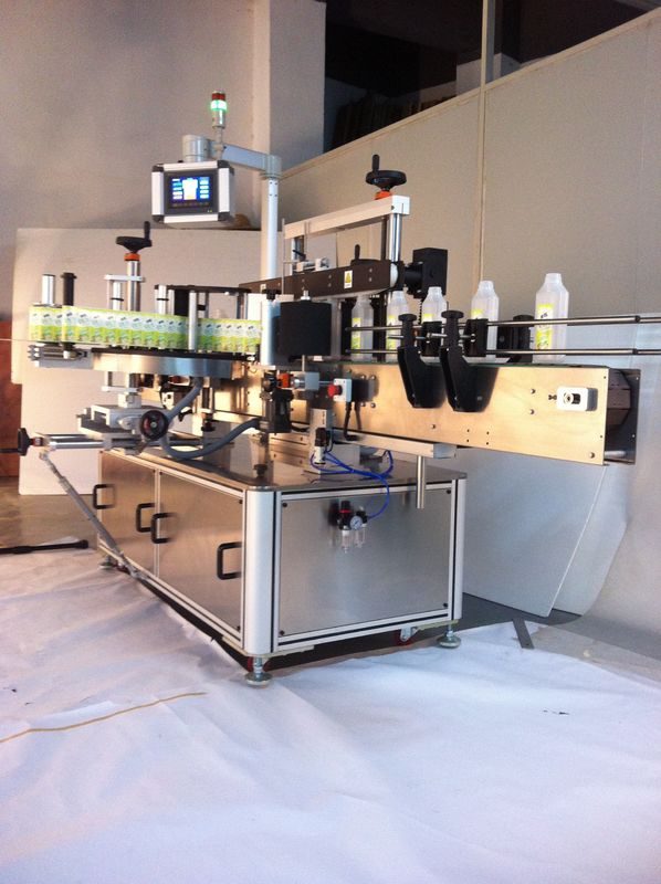 Kina pije dvostrane naljepnice za etiketiranje mašina za etiketiranje kvadratnih boca dobavljač