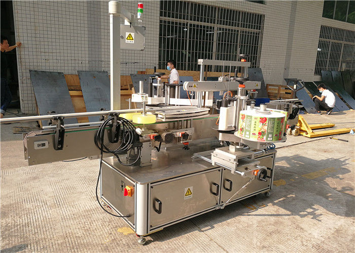 Kina Mašina za samolepljivanje etiketa za ravnu bocu, mašina za nalepljivanje etiketa za boce dobavljač